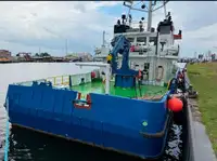 Кораб за доставки за продан