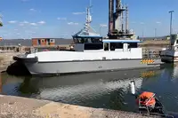 Контейнеровоз за продан