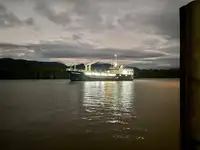 Кораб за доставки за продан