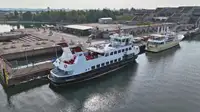 Моторен кораб за продан