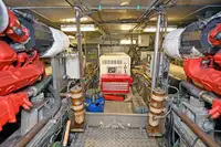 Моторен кораб за продан