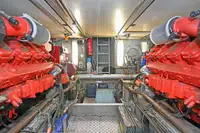 Моторен кораб за продан